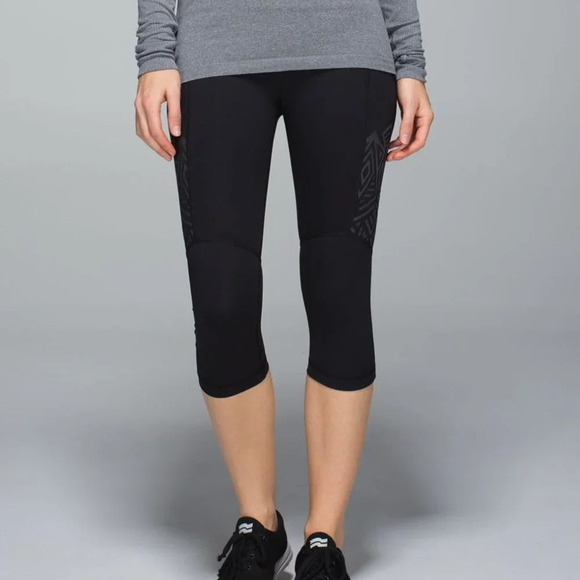 Lululemon‎ stash it crop black 6 - Picture 1 of 7